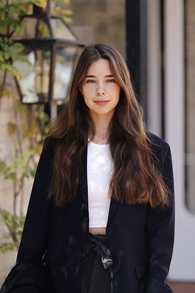 Я знаю слишком много о косметике: маркетинг-эксперт Мария Мерзлякова об уходе за кожей и волосами .