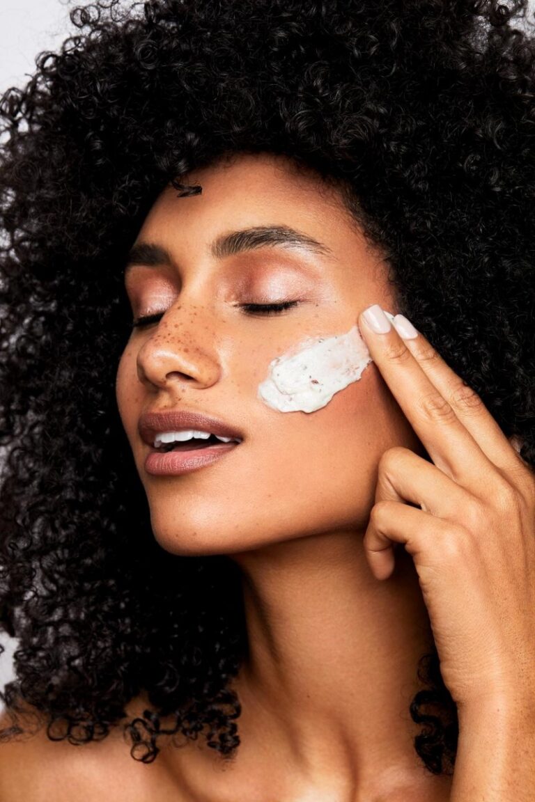 Уходовые тренды из соцсетей, которые мечтают запретить косметологи .