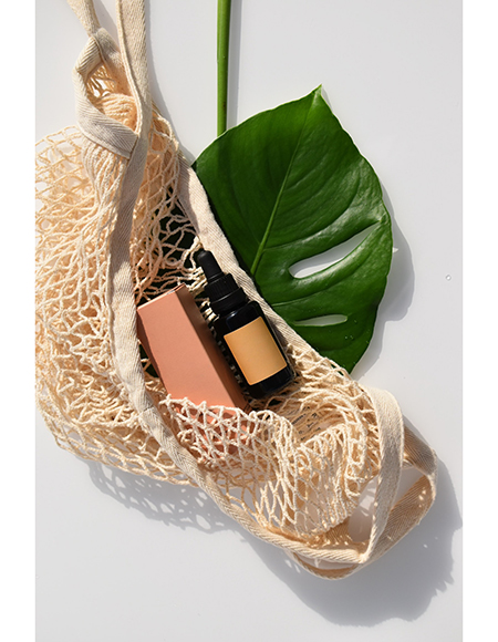 5 простых для нас, но важных для природы вещей, которые можно сделать, изменив бьюти-рутину.