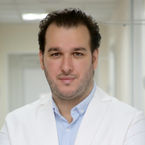 В Голливуде бум на липосакцию коленей: узнали, что дает эта операция и всем ли подходит.