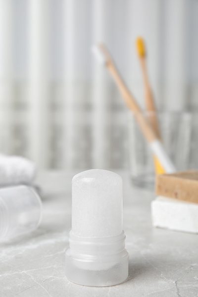 Что такое дезодорант-кристалл, и как он на самом деле работает.