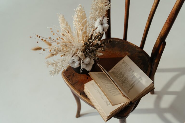 Какие книги мы чаще всего перечитываем после школы – свежий рейтинг ЛитРеса.